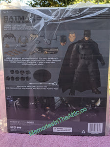 Mezco Collective One:12 Batman Supreme Knight Triology Action Figure DC Comics