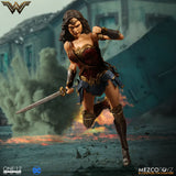 Mezco One:12 1:12 DC Comics Wonder Woman Gal Gadot Quality Action Figure 2 Heads 112